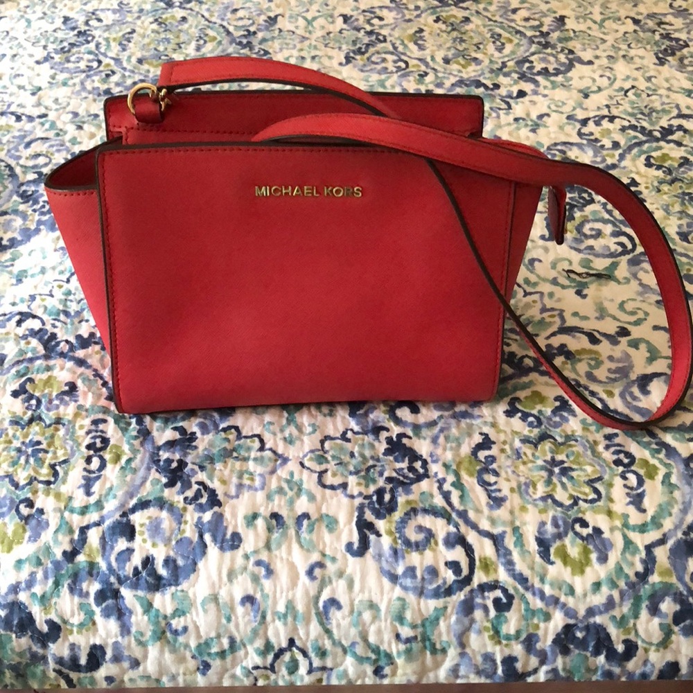 Michael Kors crossbody purse